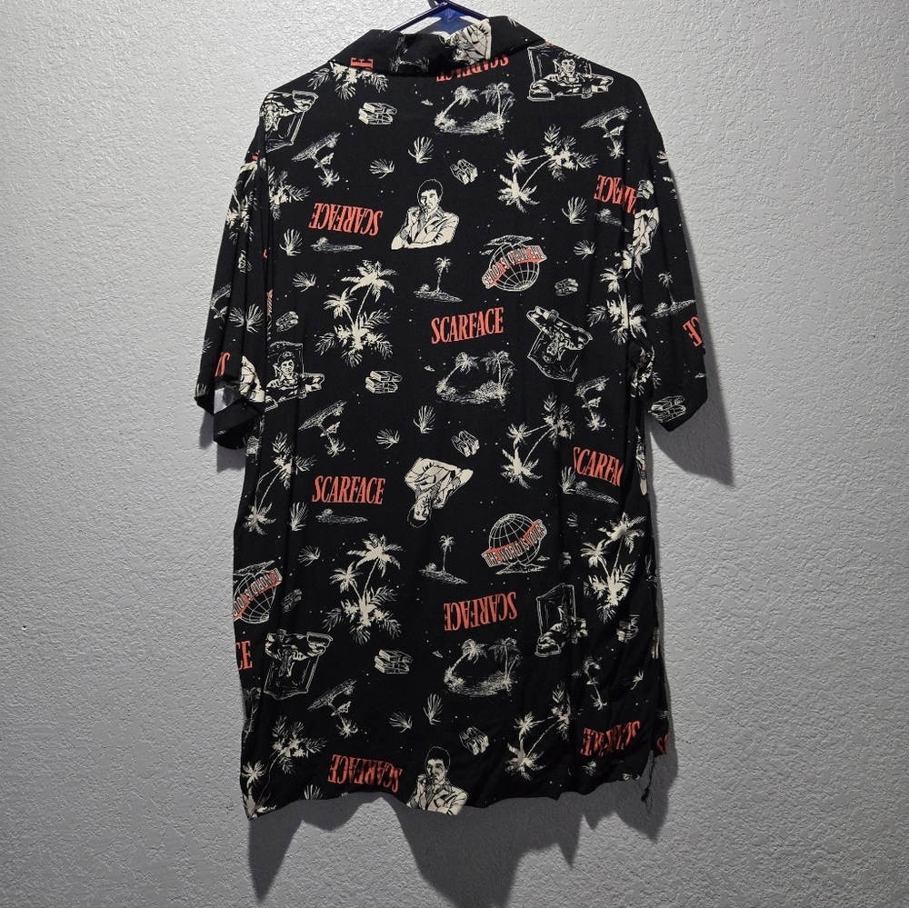 Scarface Men's Black Graphic Casual Button Down Shirt - Picture 4 of 4